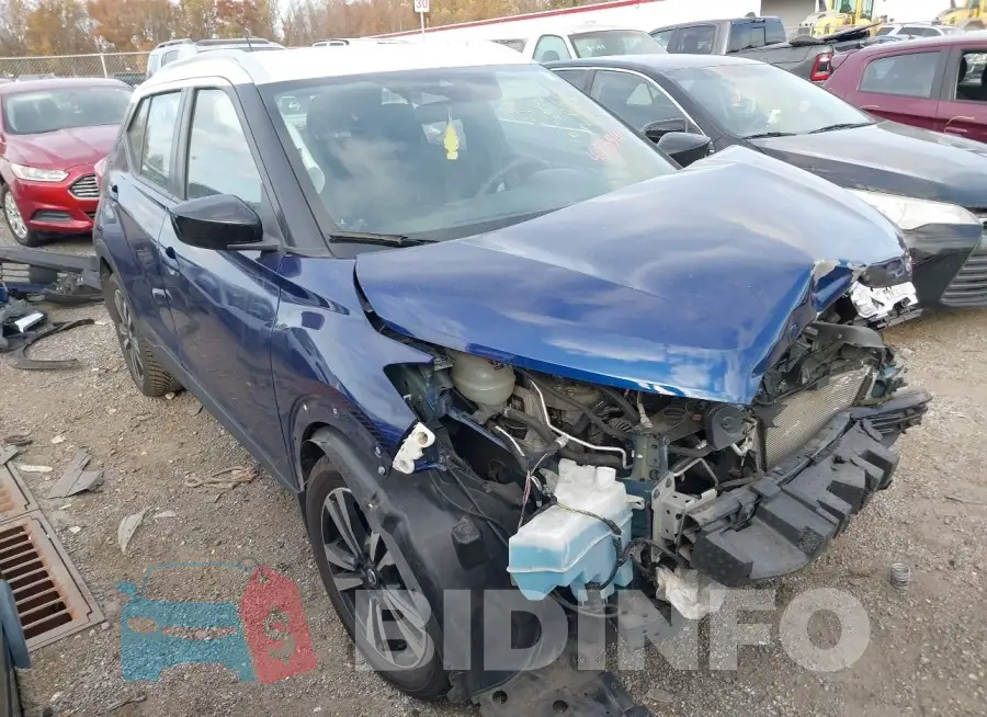 3N1CP5CV8LL499542 Photo# 1