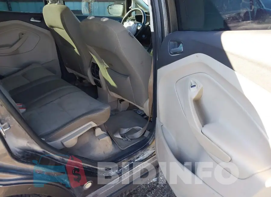 1FADP5AU5FL110938 Photo# 8