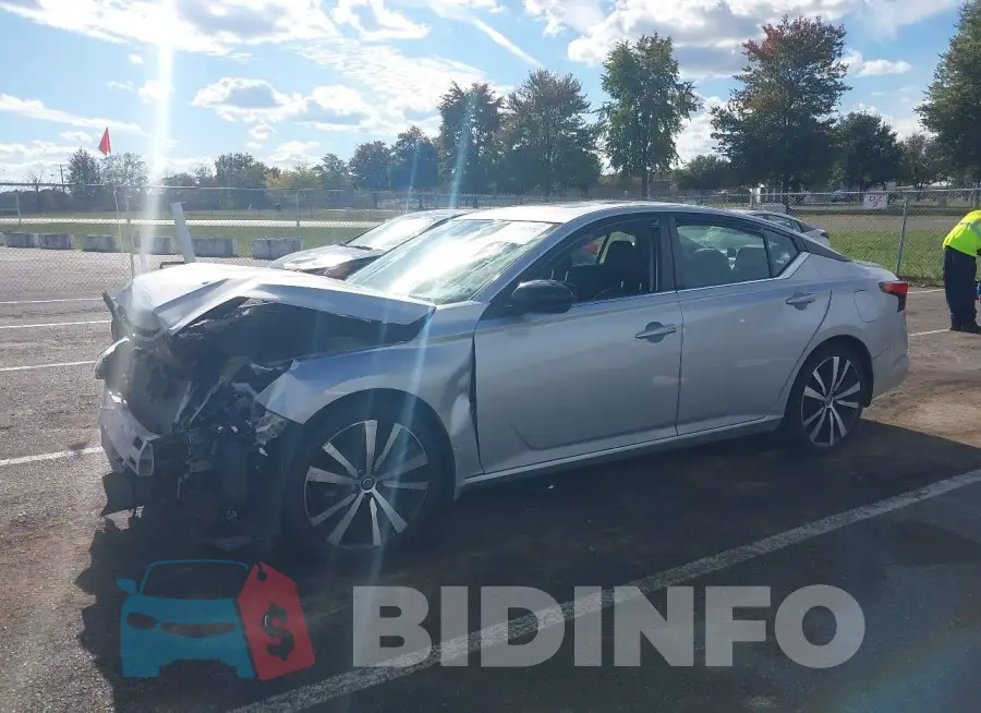 1N4BL4CV4KC177141 Photo# 2