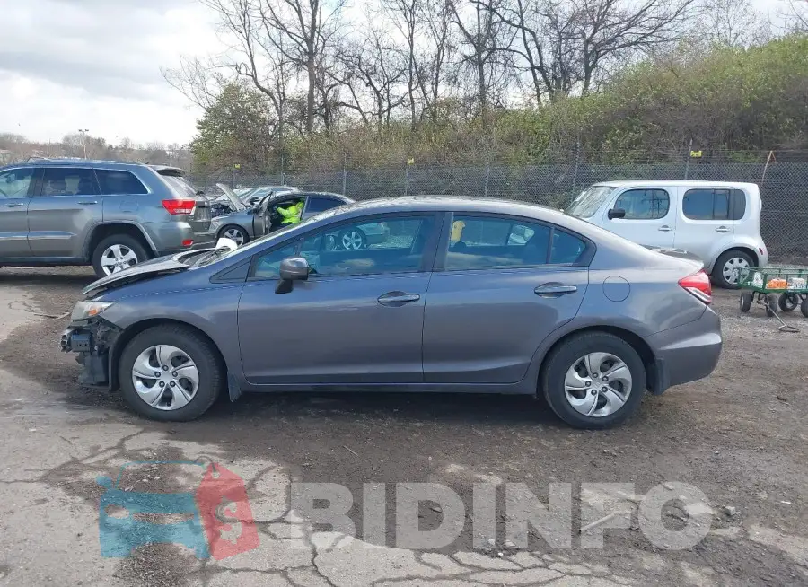 19XFB2F52FE080579 Photo# 14
