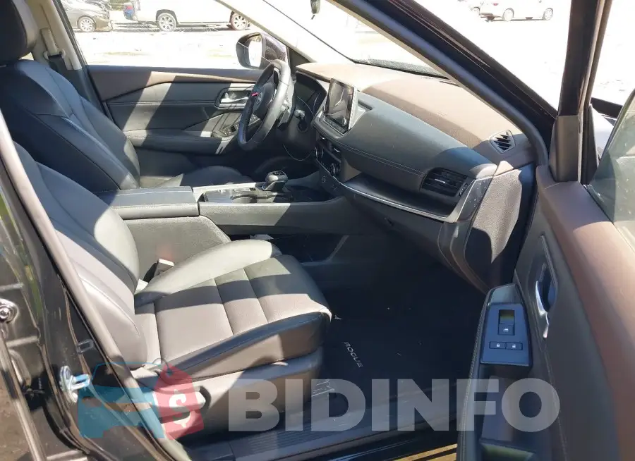 5N1BT3BA8PC812657 Photo# 5