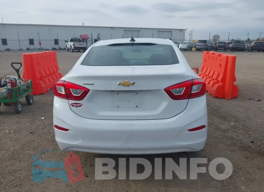 1G1BC5SMXJ7182014 Photo# 16