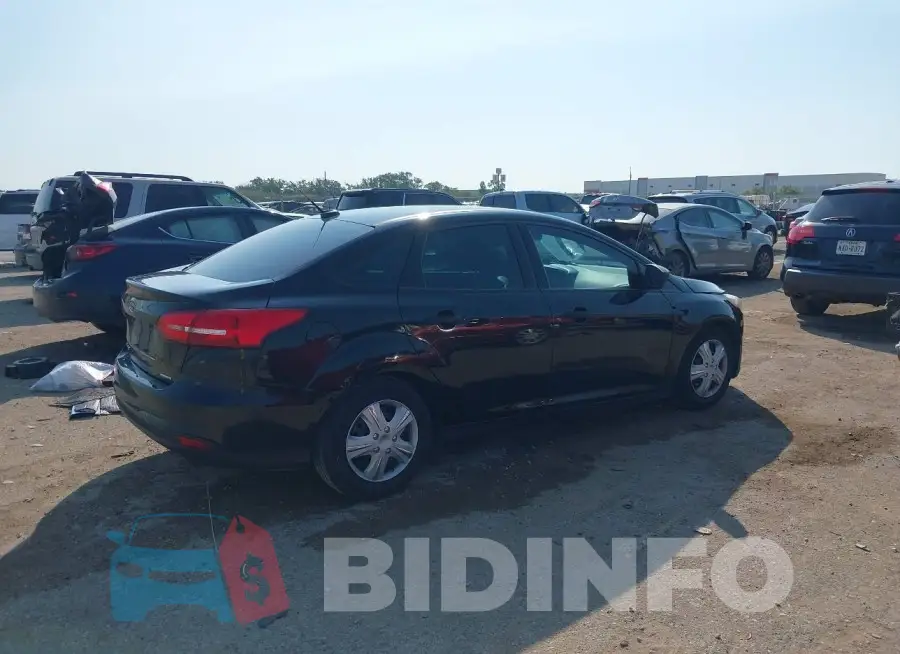 1FADP3E21GL238043 Photo# 4