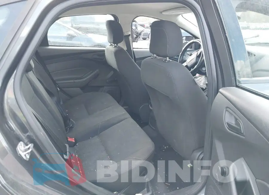 1FADP3E2XHL229374 Photo# 8