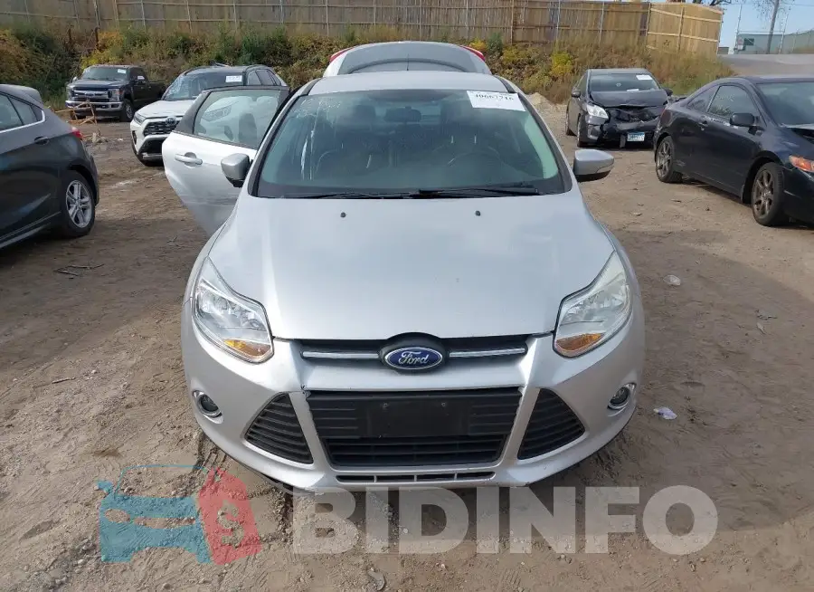 1FADP3F25EL143089 Photo# 12