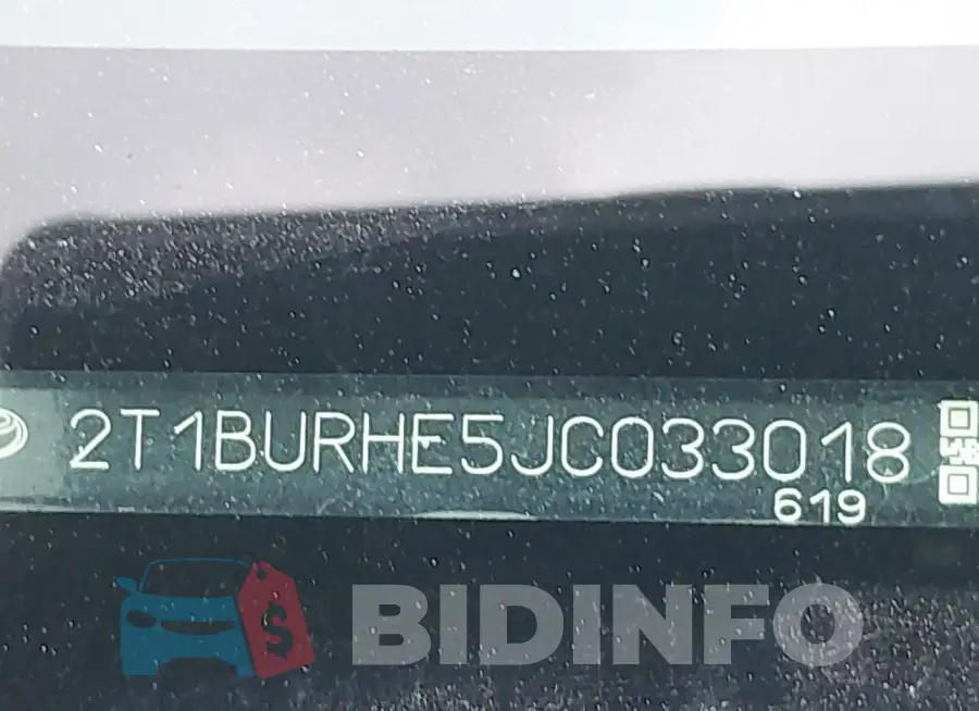 2T1BURHE5JC033018 Photo# 9