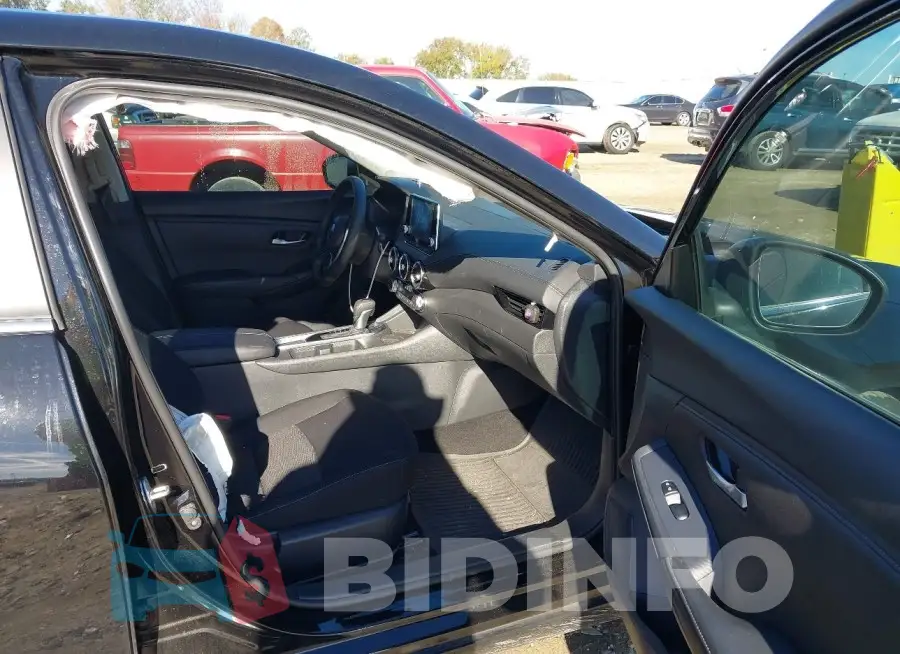 3N1AB8CV9PY303284 Photo# 5