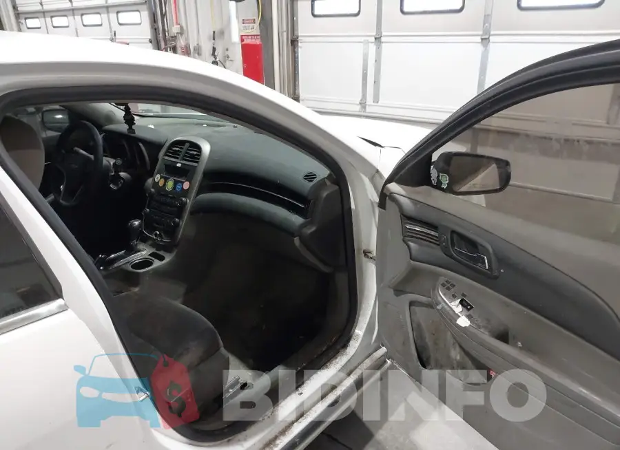 1G11A5SL5FF270202 Photo# 5