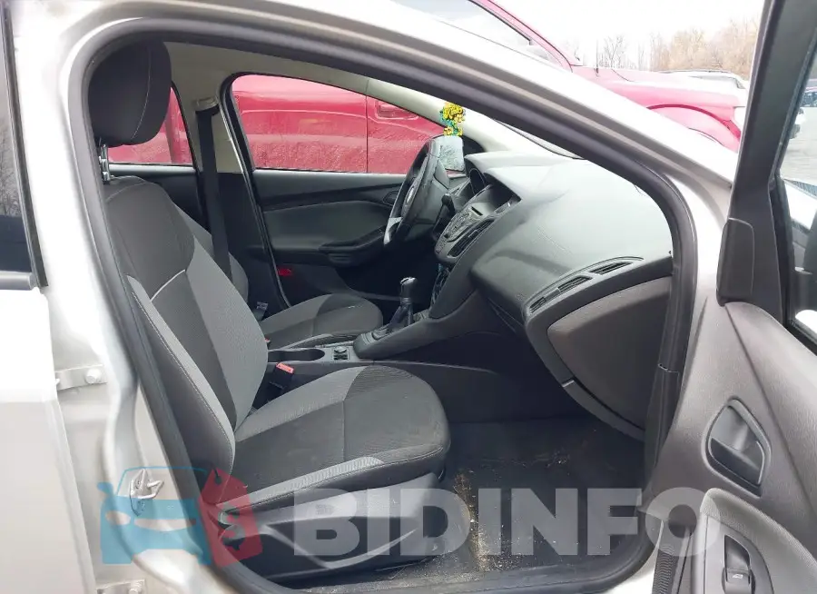 1FADP3E21EL155225 Photo# 5