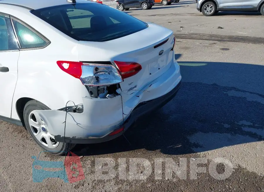 1FADP3E20HL328804 Photo# 6