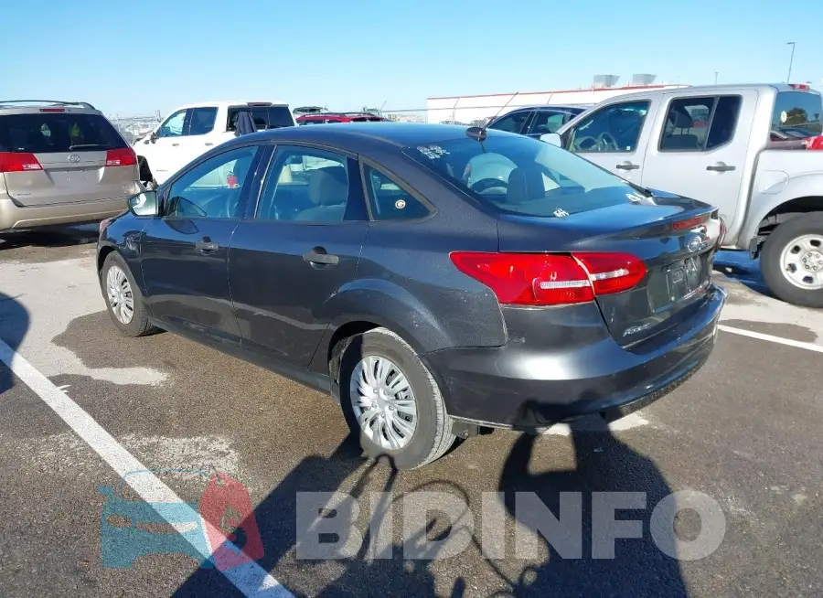 1FADP3E26JL322057 Photo# 3