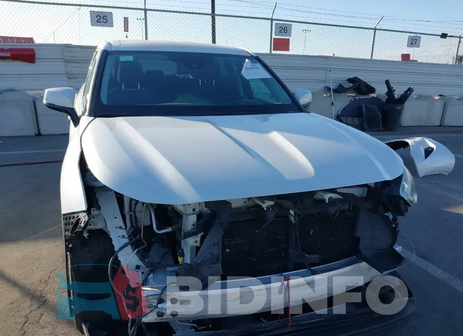 5TDZZRAH9LS021047 Photo# 6