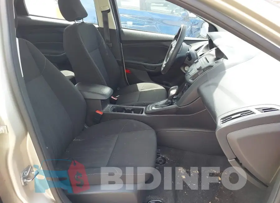 1FADP3FE3HL275010 Photo# 5