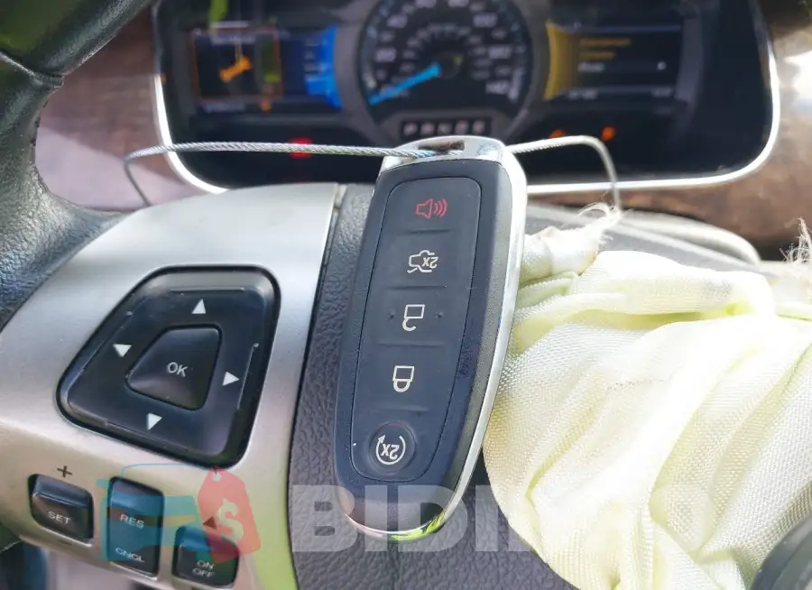 1FAHP2F82FG117480 Photo# 11