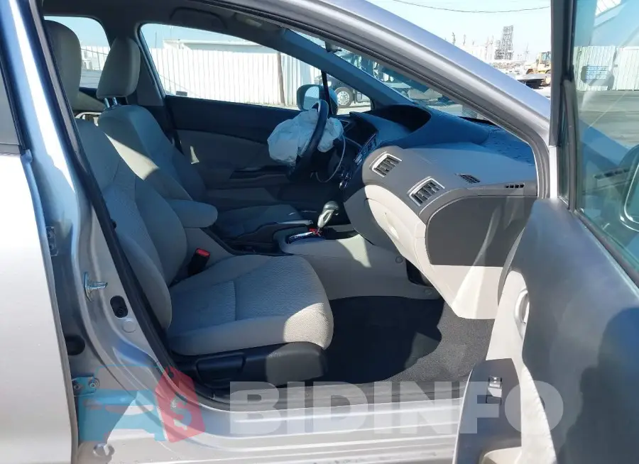 19XFB2F57FE202031 Photo# 5