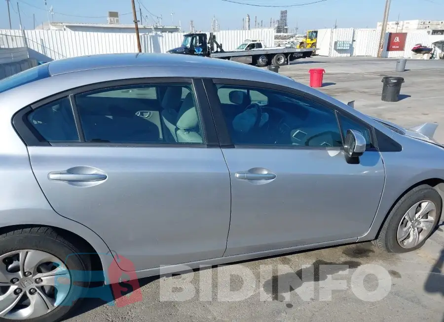 19XFB2F57FE202031 Photo# 14