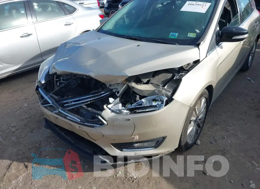 1FADP3N24HL282524 Photo# 6