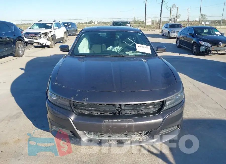 2C3CDXJG1FH746276 Photo# 12