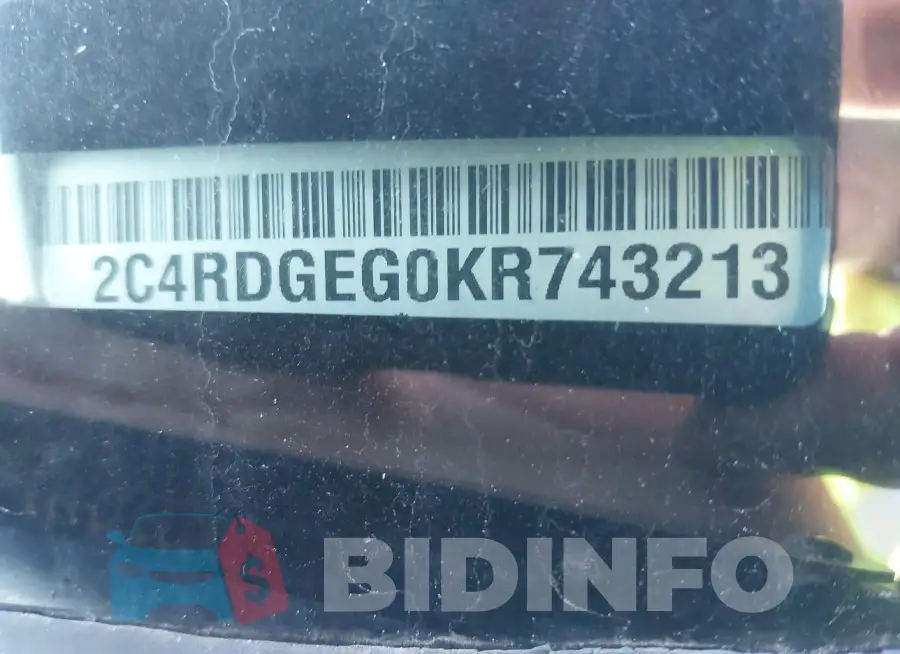 2C4RDGEG0KR743213 Photo# 9