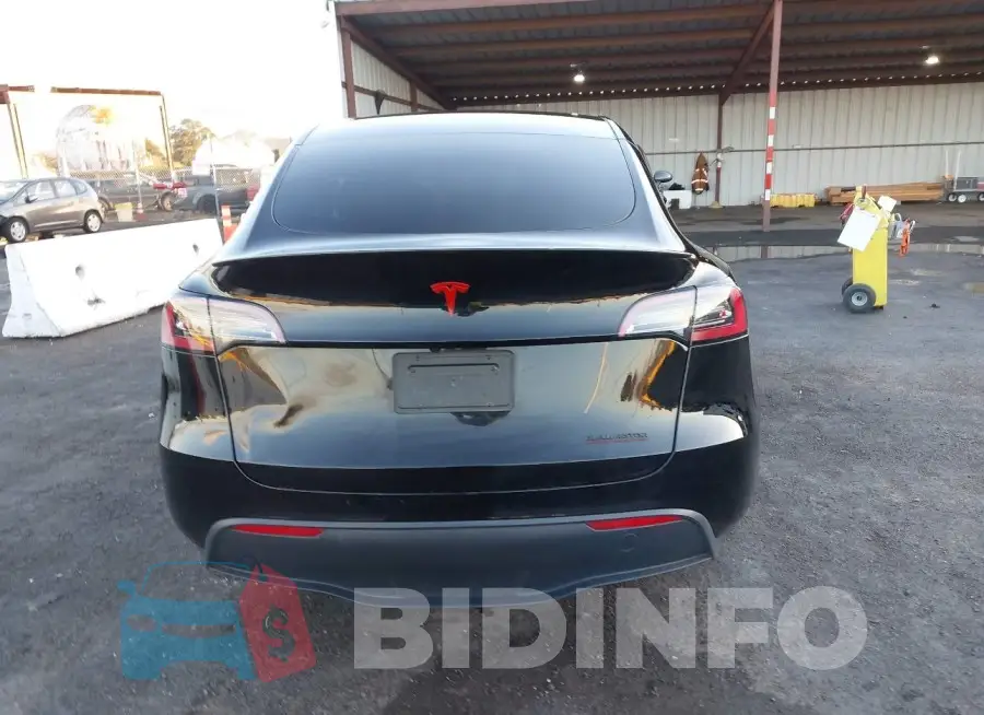 7SAYGDEF6PF668564 Photo# 17