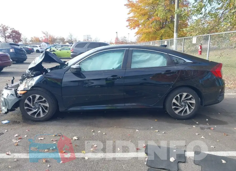 2HGFC2F76HH560194 Photo# 14