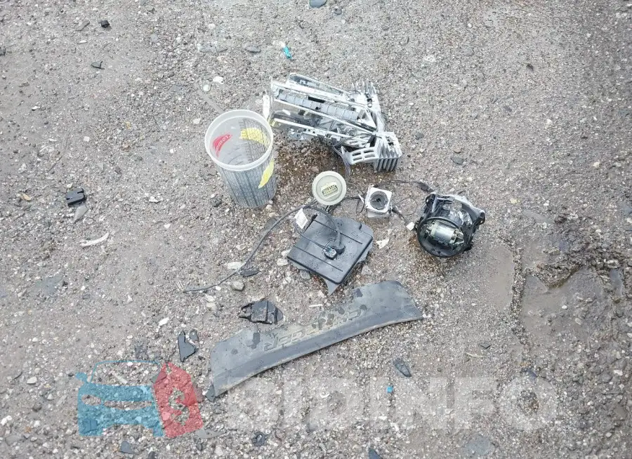 2C3CDXHG3JH140752 Photo# 12