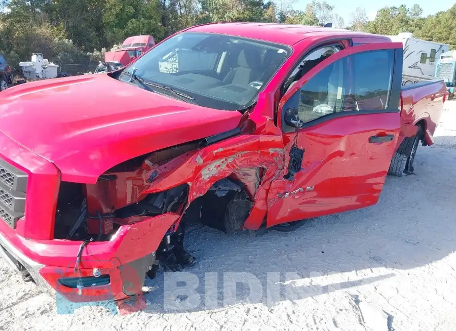 1N6AA1EC2RN116713 Photo# 6