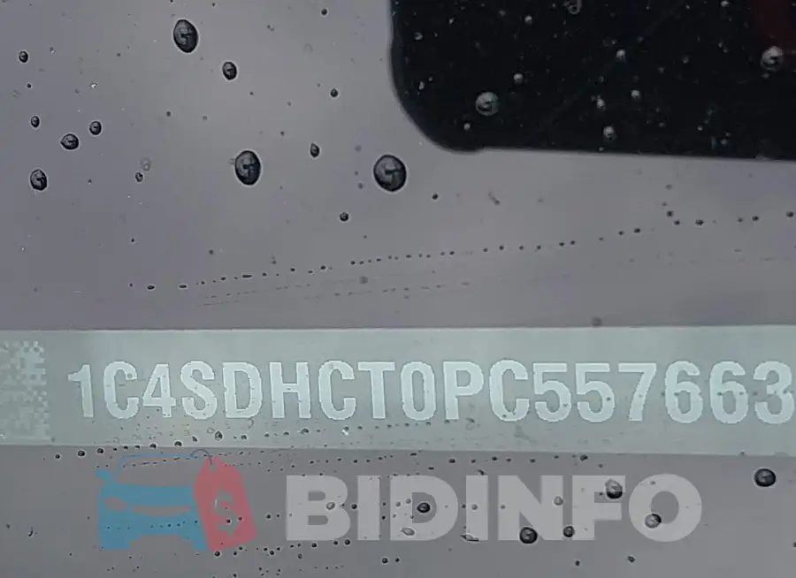 1C4SDHCT0PC557663 Photo# 12