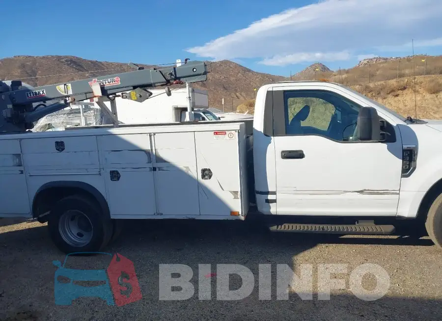 1FDRF3G66JEC68374 Photo# 14