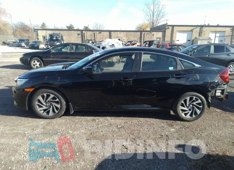 19XFC2F73HE214680 Photo# 14