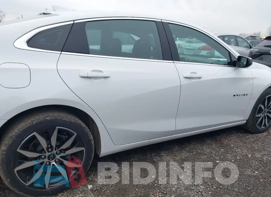 1G1ZG5ST6RF111419 Photo# 14