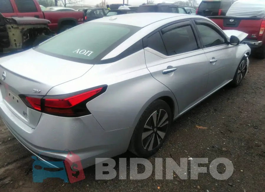 1N4BL4DV6KC109387 Photo# 4
