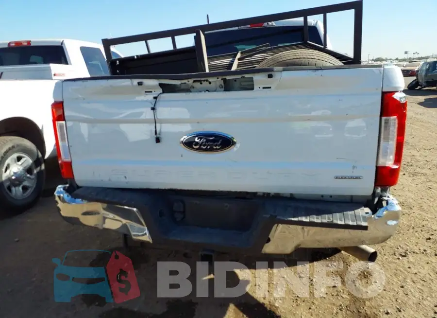 1FT7X2A62KEE58945 Photo# 15