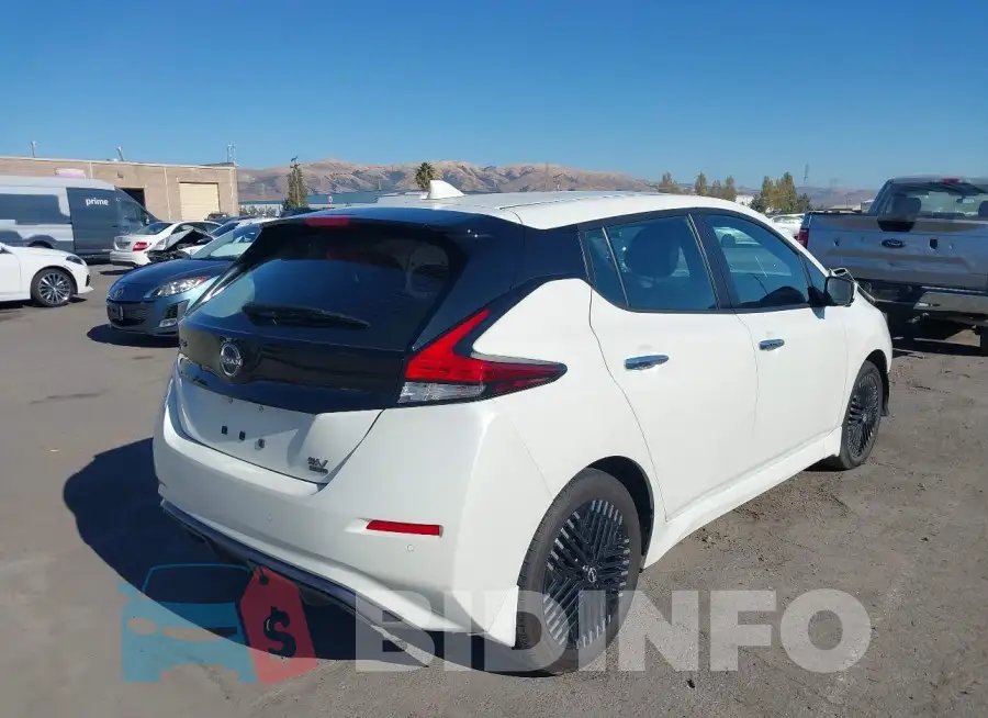 1N4CZ1CV6PC560622 Photo# 4