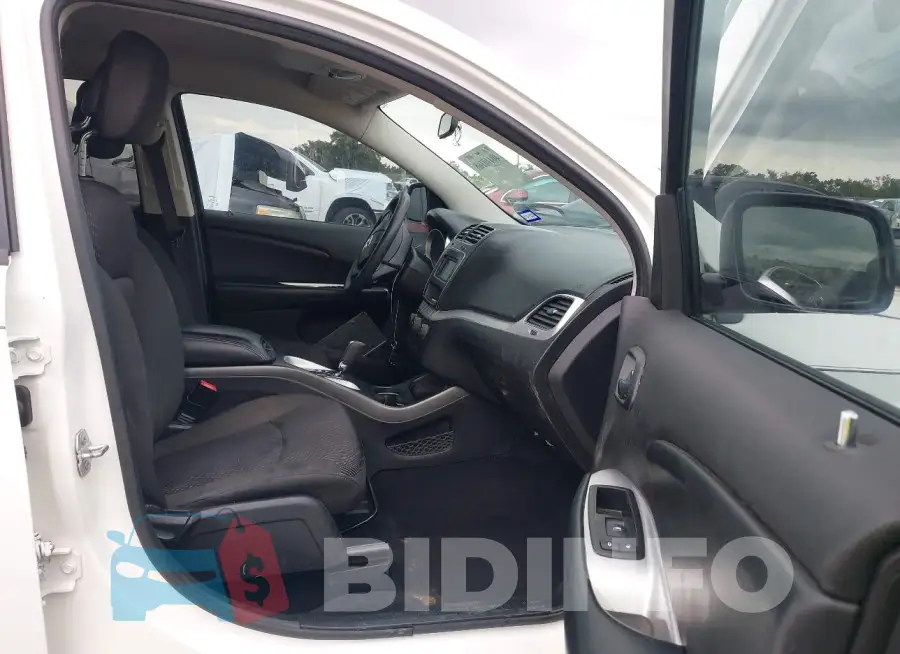 3C4PDCAB6GT101366 Photo# 5