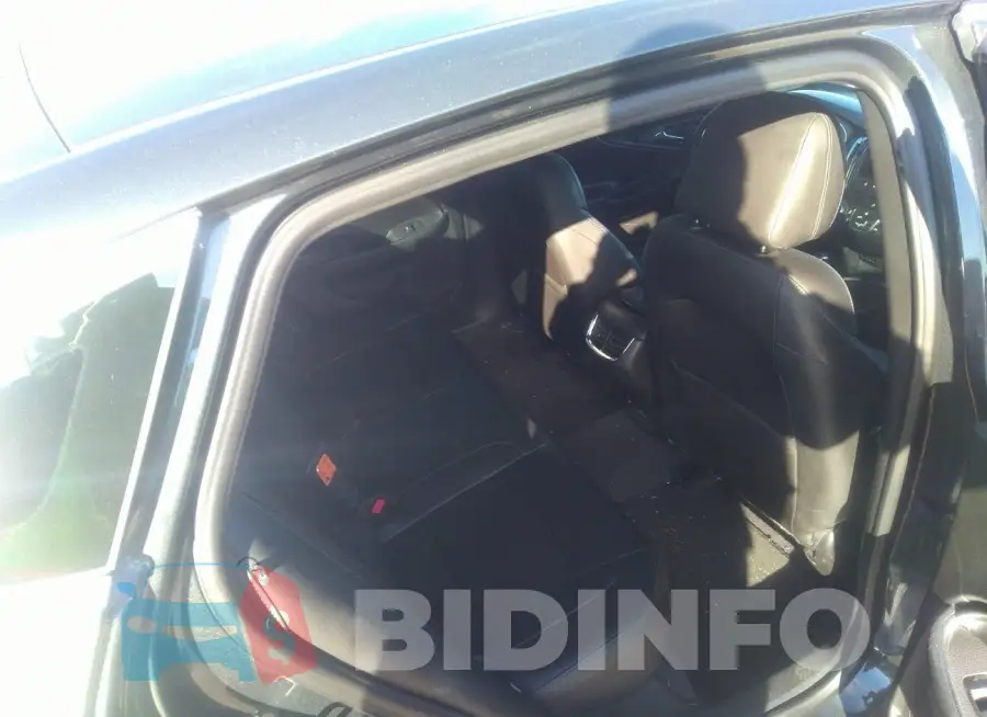 1G1ZE5ST4HF165497 Photo# 8