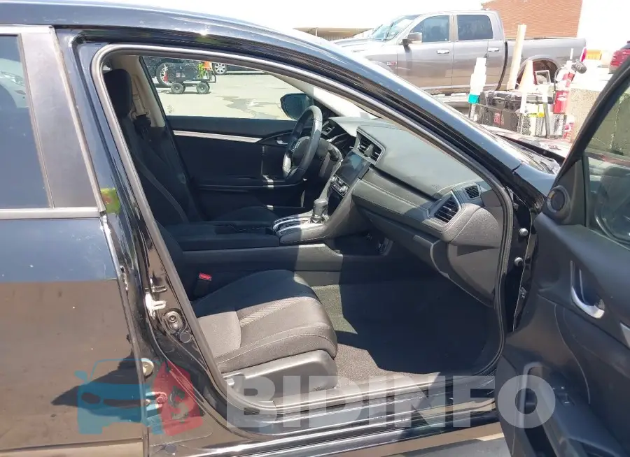 19XFC2F74HE018070 Photo# 5