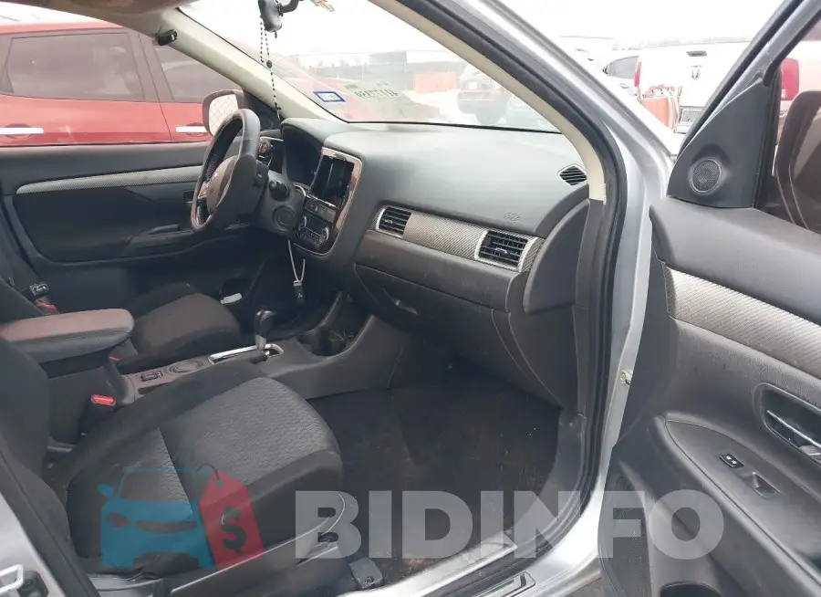 JA4AD3A35EZ018199 Photo# 5