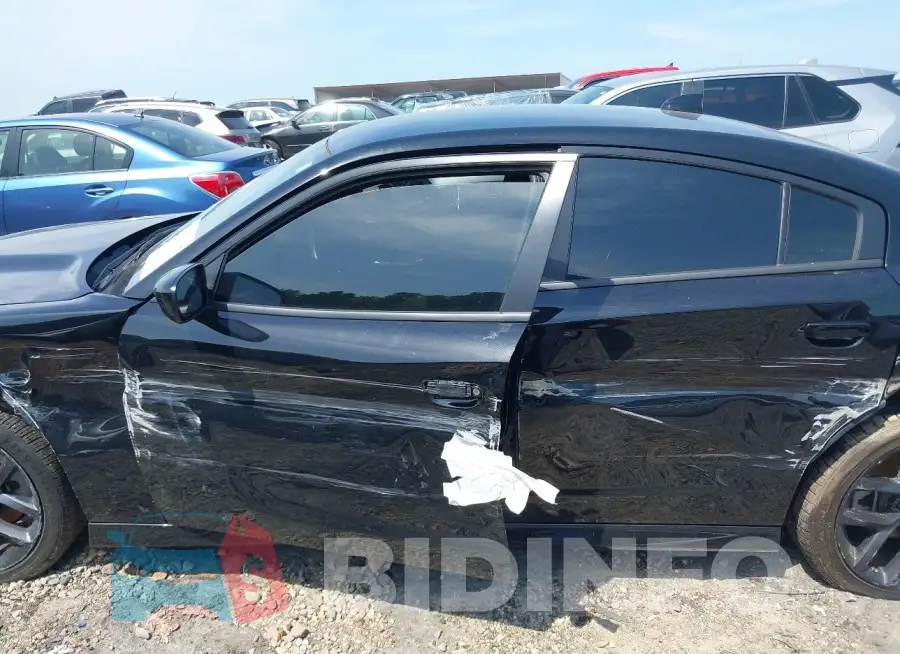 2C3CDXHG4PH543146 Photo# 15