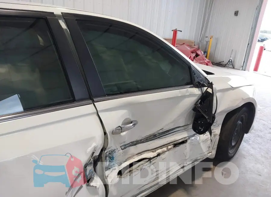 1N4BL4BV9LC101921 Photo# 4