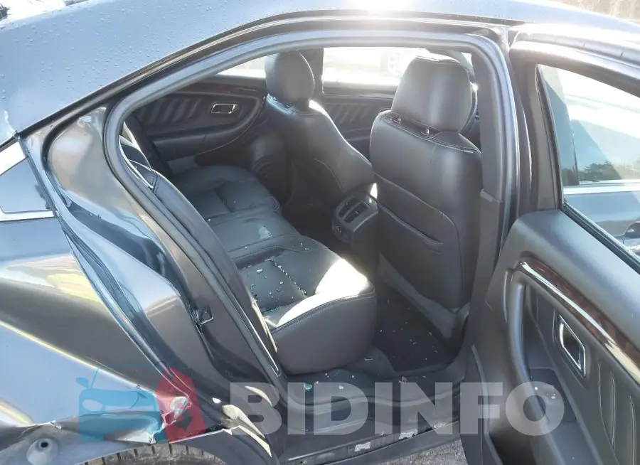 1FAHP2F86HG110695 Photo# 8