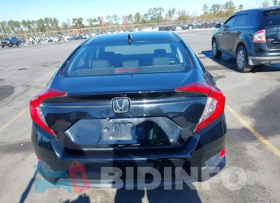 19XFC2F77HE018077 Photo# 16