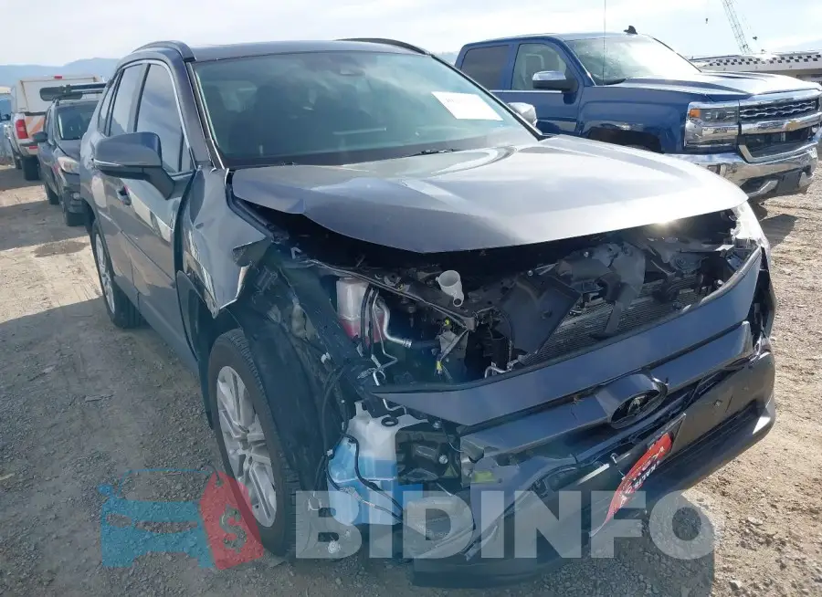 2T3A1RFVXRC427494 Photo# 6