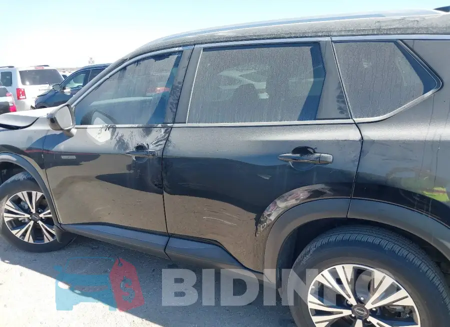 5N1BT3BA6PC874185 Photo# 14