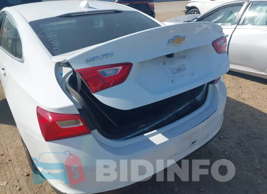 1G1ZD5ST4PF174430 Photo# 6