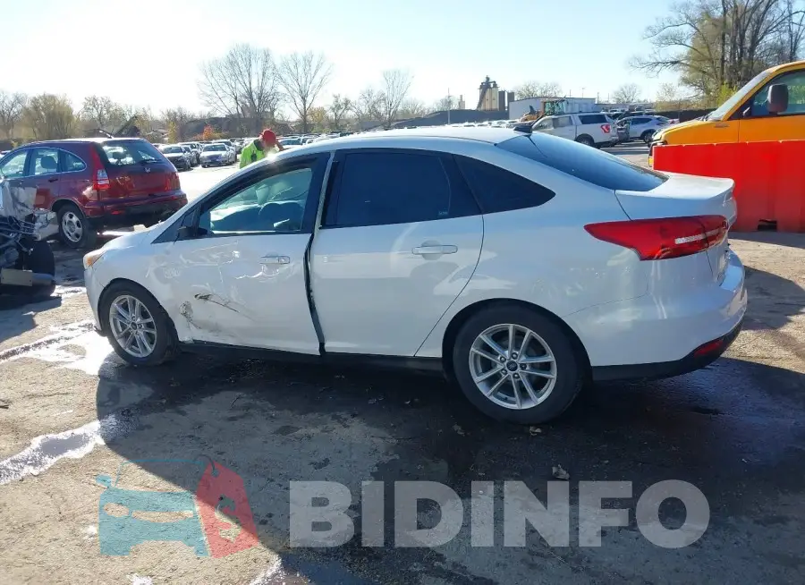 1FADP3F2XFL230469 Photo# 14