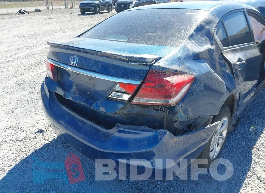 2HGFB2F57FH559957 Photo# 6