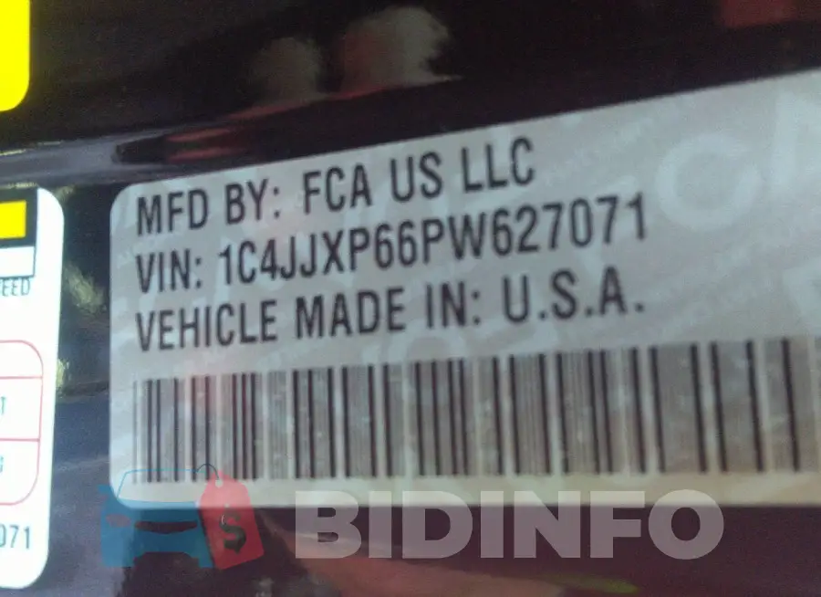 1C4JJXP66PW627071 Photo# 9