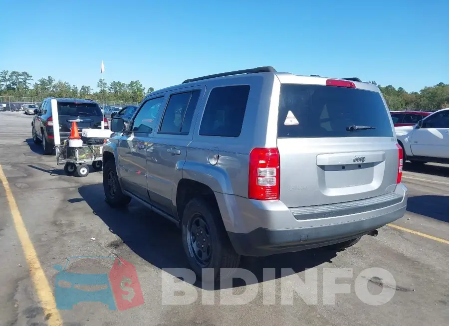 1C4NJPBA0GD677831 Photo# 3