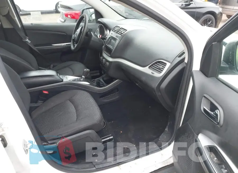 3C4PDCBG9GT228476 Photo# 5